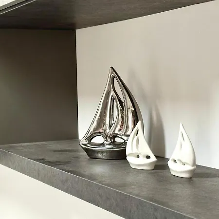 M395 - Marcelli, Trilocale Sul Mare Con Patio E Privata Apartment *