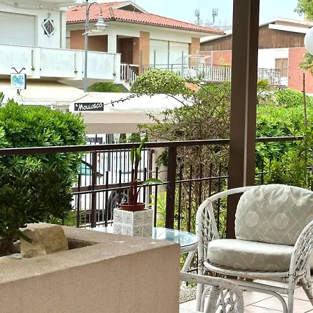 M395 - Marcelli, Trilocale Sul Mare Con Patio E Privata *
